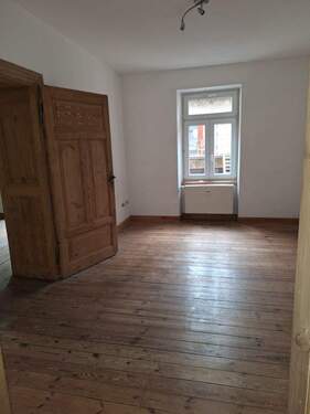 Zimmer 2 - Etagenwohnung mit 107,00 m&sup2; in Kaiserslautern zum Kaufen