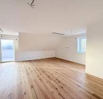 ?? Exklusive Neubau-DG-Wohnung mit Balkon - Pauschalmiete | KfW40 QNG - Bielefeld Brake