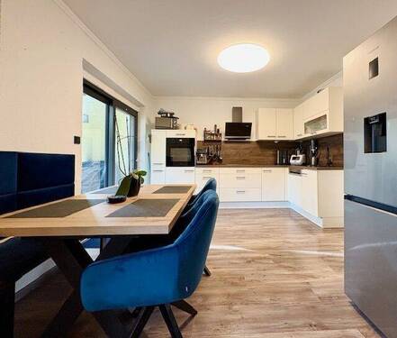 Essbereich + Küche - Doppelhaushälfte mit 125,00 m&sup2; in Hohenlinden zum Kaufen