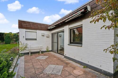 Einliegerwohnung (Südterrasse 15,78 m² mit Markise) - 