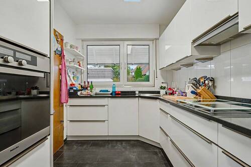 Haupthaus (Einbauküche 6,14 m²) - 