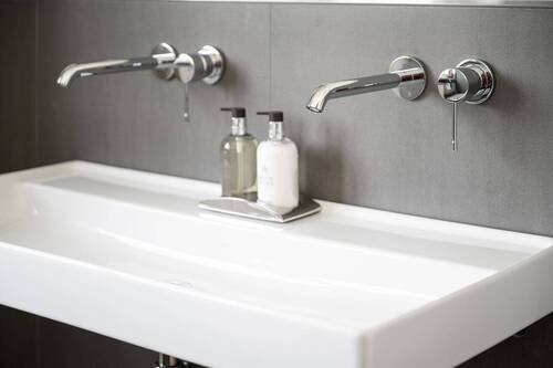 Bäder v. Villeroy&Boch & Grohe - 