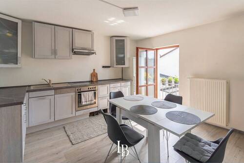 LB1 2005 7 como - Charmante 2-Zimmer-Wohnung mit Balkon - frisch renoviert in Markt Schwaben
