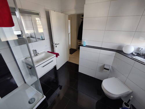 Bad - 3 Zimmer Etagenwohnung in Siegburg
