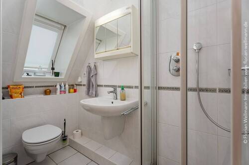 Badezimmer Vorderhaus - 