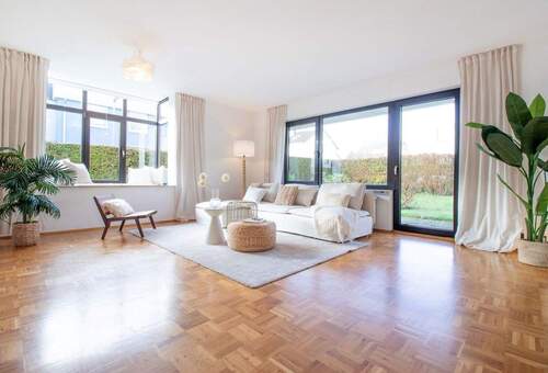 Wohnen - 4 Zimmer Etagenwohnung zum Kaufen in Kassel