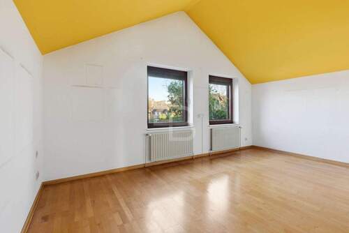 Hohe Decken inklusive - 5 Zimmer Reihenmittelhaus in Köln