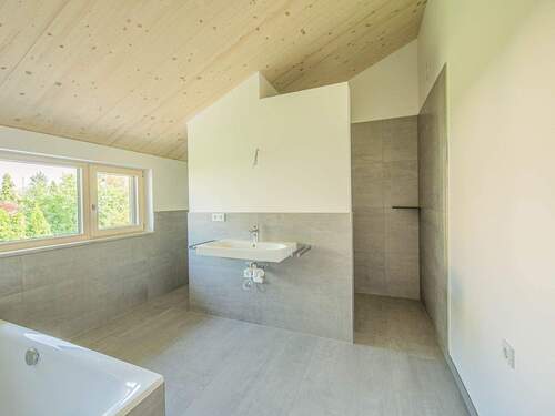 Bad OG - 6 Zimmer Einfamilienhaus zum Kaufen in Inning am Ammersee