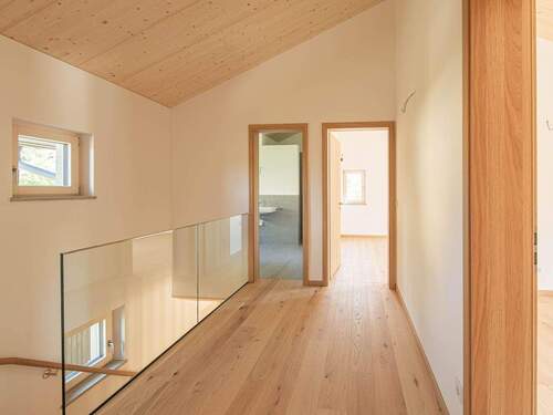 Flur OG - 6 Zimmer Einfamilienhaus in Inning am Ammersee