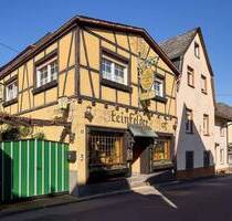 Einfamilienhaus mit Weinstube und Gästezimmern - Ellenz-Poltersdorf