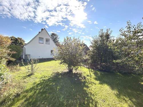 Außen 2 - 5 Zimmer Einfamilienhaus zum Kaufen in Tarmstedt