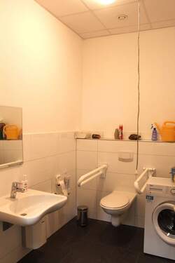 Behinderten-WC - 