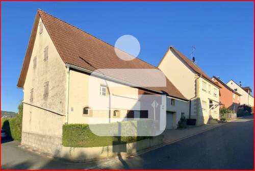 Blick aus der Nachbarschaft I - Platz für Familie, Hobby undoder Gewerbe