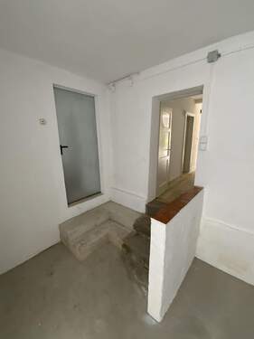 Zugang Nebengebäude - 