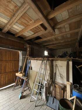 Scheune/ Stellplatz/Lagerfläche - 