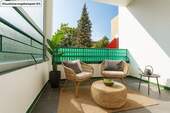 Balkon mit KI bearbeitet - 
