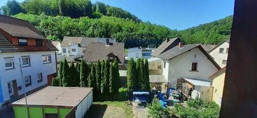 Aussicht und Blick in den Garten - 