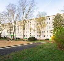 In der Herrichtung! 2 Räume mit Balkon in ruhiger Lage - Halle (Saale) Trotha