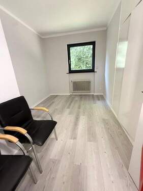 Zimmer 2 - 