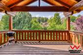Großer, überdachter Balkon im Obergeschoss - 