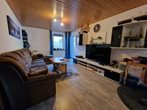 Wohnzimmer - 7 Zimmer Einfamilienhaus in Rötgesbüttel