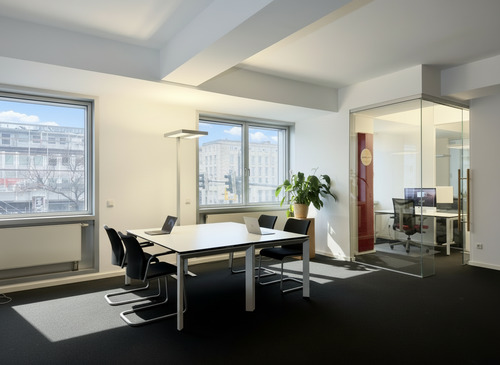 Open Space - Coworking - TowrHub Coworking - Flexible, vollausgestattete Büros & Desks in der Rheinstraße