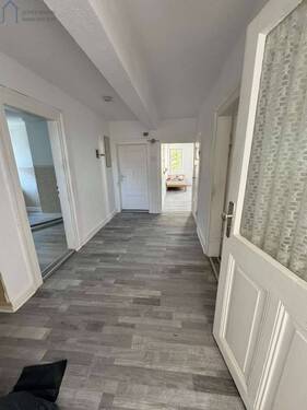 Diele - 3-Zimmerwohnung mitten auf dem Marktplatz!