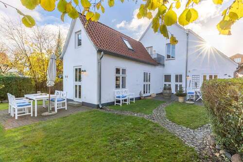 Außenansicht - Einfamilienhaus mit 285,00 m² in Lübeck / Travemünde zum Kaufen