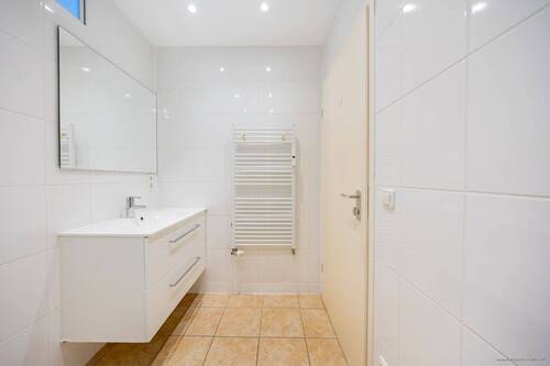 Badezimmer - Etagenwohnung mit 42,00 m² in München zum Kaufen