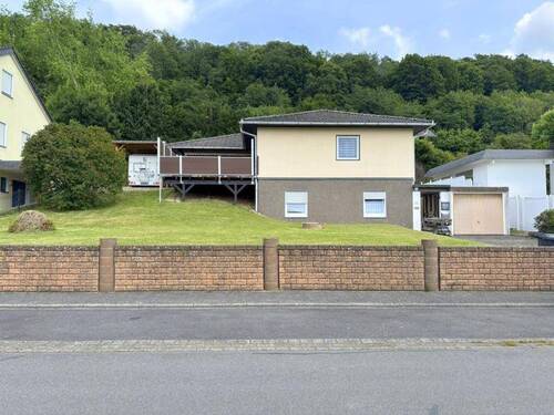 Gesamtansicht - Bungalow mit 178,00 m² in Westerburg zum Kaufen