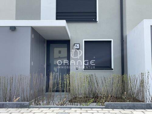 ...welches Sie schon erwartet - Reihenmittelhaus mit 145,00 m² in Steinheim am Albuch zum Kaufen