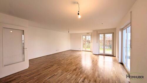 Wohnzimmer - Etagenwohnung mit 108,10 m² in München zur Miete