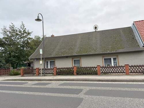 Straßenansicht - JUNG kauft ALT - schon gehört? Das wird gefördert!