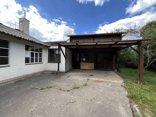 Ansicht Carport / Halle - 6 Zimmer Mehrfamilienhaus, Wohnhaus in Steinenbronn