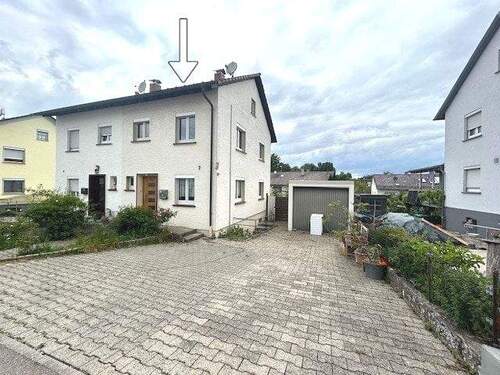 Bild 1 - RESERVIERT - Stadtnahes Wohnen mit Garten