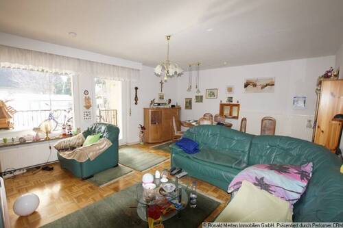 Wohnzimmer - 5 Zimmer Doppelhaushälfte in Erfurt