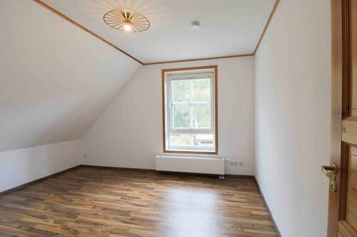 Zimmer 2 (OG) - 
