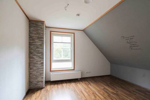 Zimmer 1 (OG) - 