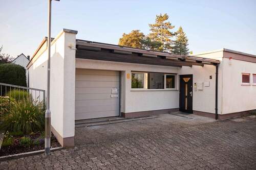 Ansicht Eingangsbereich - 4 Zimmer Einfamilienhaus zur Miete in Darmstadt / Eberstadt