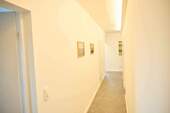 Flur - Einfamilienhaus mit 112,00 m² in Darmstadt / Eberstadt zur Miete