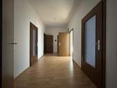 Flur .jpg - Etagenwohnung mit 90,00 m&sup2; in Aue zur Miete