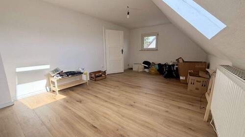 Wohnzimmer mit Vesteblick - Etagenwohnung mit 48,00 m&sup2; in Coburg zur Miete