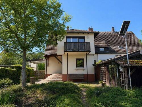 Bild 1 - FAMILIENGLÜCK HOCH 4 - Doppelhaushälfte mit Anbau, Garage, Carport und Garten