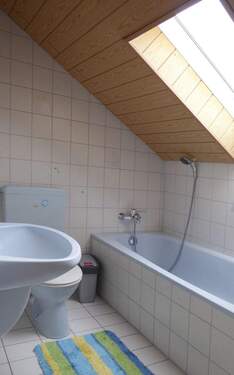 Bad im Dachgeschoss - 
