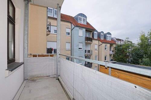 Balkon - Etagenwohnung mit 78,10 m&sup2; in Zwickau zur Miete