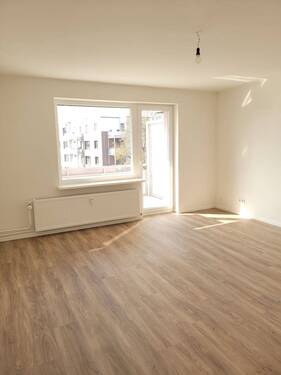 Wohnzimmer - Etagenwohnung mit 66,90 m&sup2; in Elmshorn zur Miete