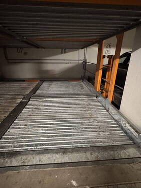 Tiefgaragenstellplatz - 