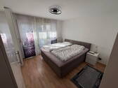 Schlafzimmer groß - 3 Zimmer Etagenwohnung in Böblingen