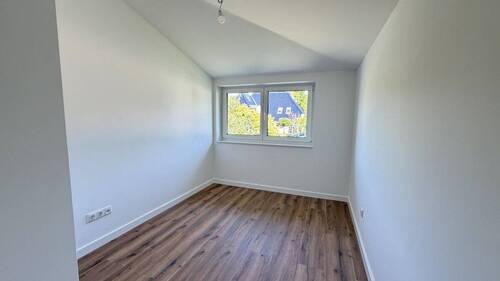 Kinderzimmer links - 