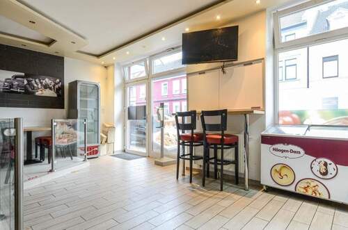 Eingang innen - Gewerbeobjekt (Büro, Produktion, Verkauf) in Solingen zur Miete